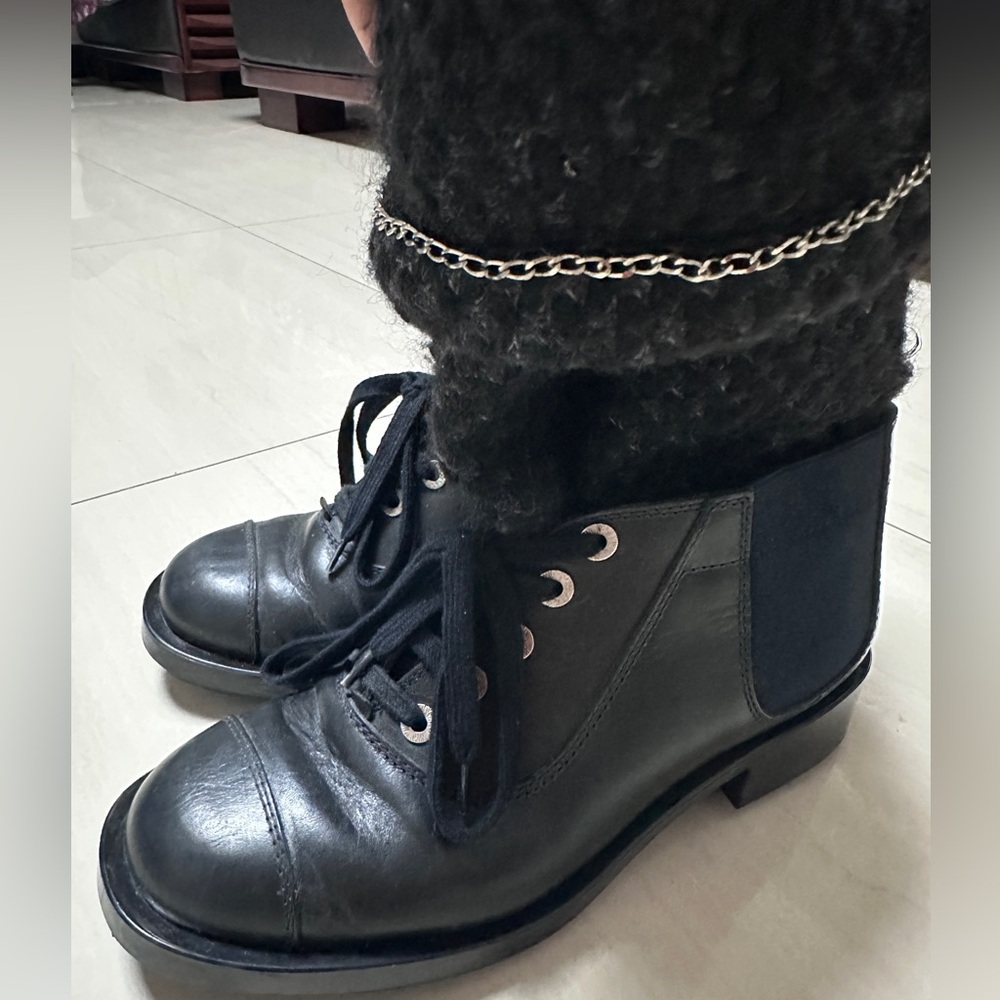 Auth Chanel Black Navy Blue Tweed combat Boots Socks Boots 39 Women - Picture 7 of 16